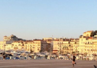 Sun shines in Cannes